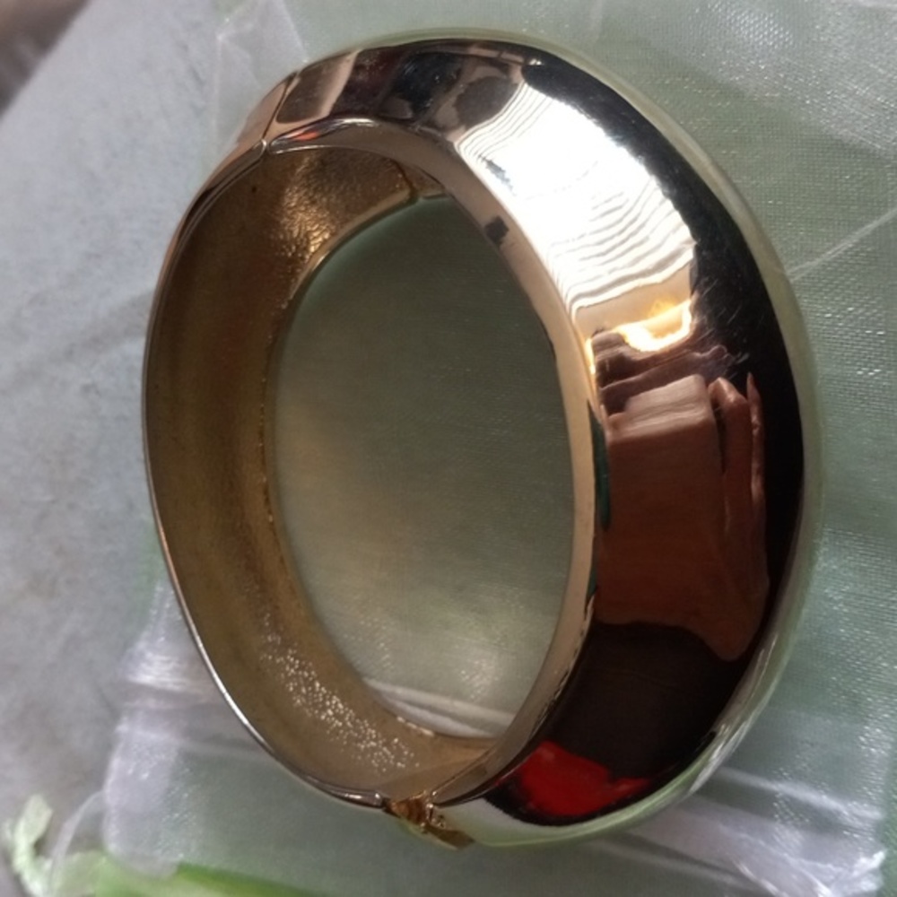 Vintage Mirror  Gold Tone Hinged Bangle Bracelet